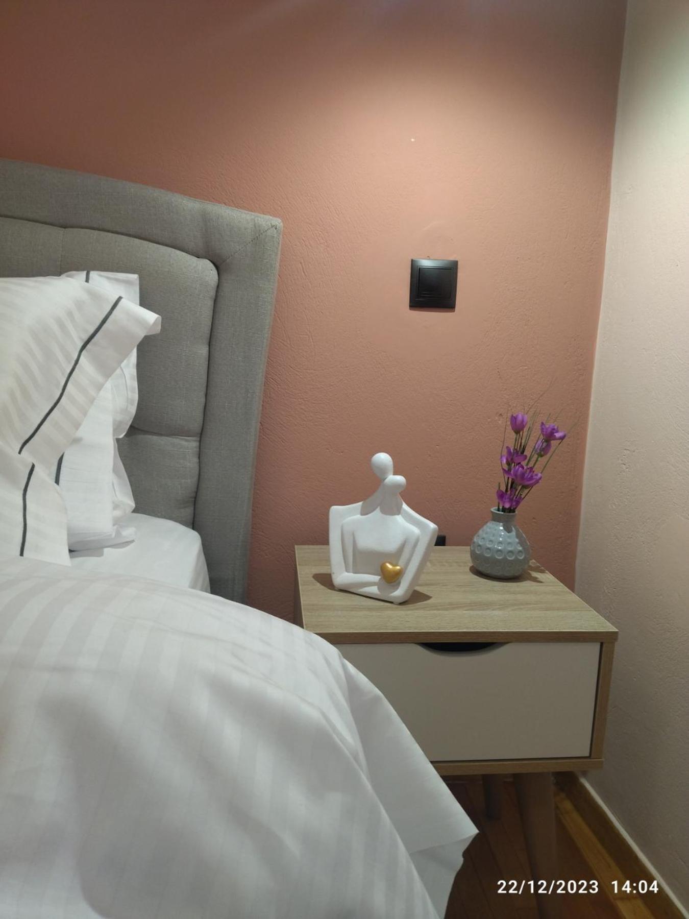 Swan Paradise Glyfada Apartment Athens Ngoại thất bức ảnh