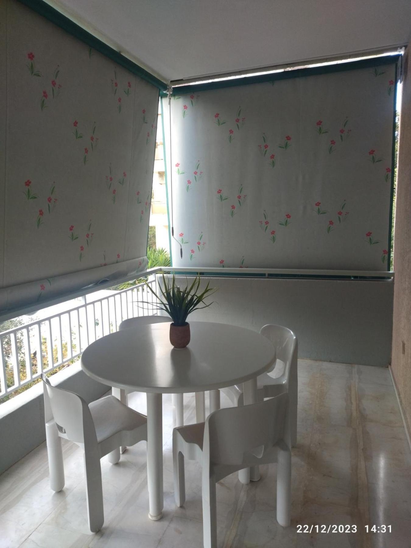 Swan Paradise Glyfada Apartment Athens Ngoại thất bức ảnh